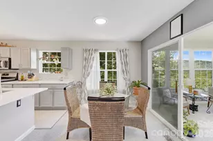 28 Secretariat Dr, Hendersonville, NC 28792 - Photo 9