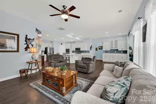 11216 Vanguard Pkwy, Huntersville, NC 28078 - Photo 13