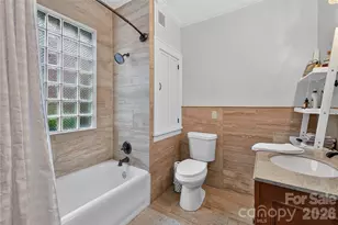 724 Grandin Rd, Charlotte, NC 28208 - Photo 17