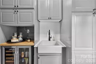 724 Grandin Rd, Charlotte, NC 28208 - Photo 29