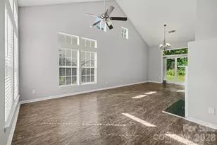 9532 Nettle Dr, Charlotte, NC 28216 - Photo 3