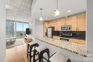 210 N Church St, Charlotte, NC 28202 - Photo 7