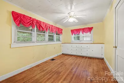 515 N Hill Street, Dallas, NC 28034 - Photo 27