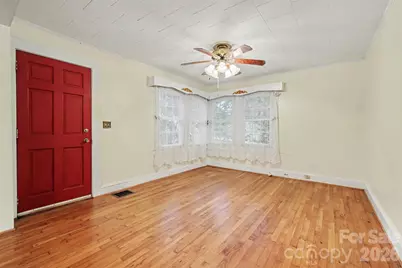 515 N Hill Street, Dallas, NC 28034 - Photo 7
