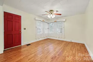 515 N Hill St, Dallas, NC 28034 - Photo 7