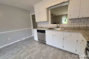2021 Downey St, Rock Hill, SC 29732 - Photo 3