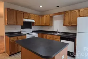 9134 Charminster Ct, Charlotte, NC 28269 - Photo 3