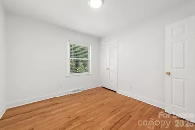 1129 Eastview Drive, Charlotte, NC 28211 - Photo 9