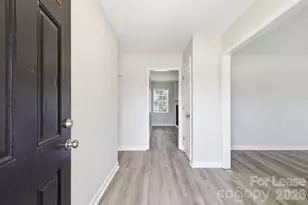 4609 Randolph Rd, Charlotte, NC 28211 - Photo 5