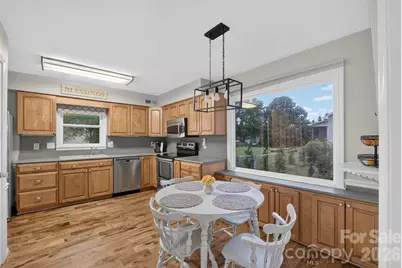 140 Raintree Road, Advance, NC 27006 - Photo 5