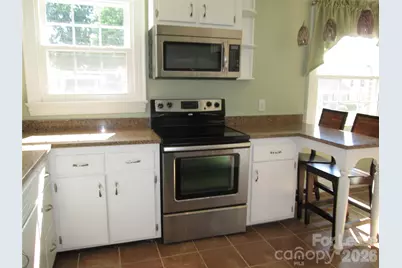 515 Mountain View Street SW, Lenoir, NC 28645 - Photo 7