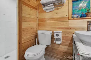 25 Wentworth Ave, Asheville, NC 28803 - Photo 35