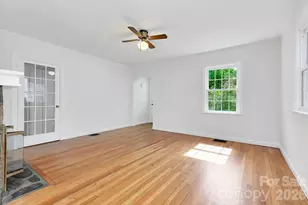 105 Parkview Dr, Brevard, NC 28712 - Photo 11