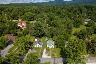 105 Parkview Dr, Brevard, NC 28712 - Photo 7