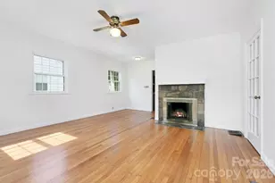 105 Parkview Dr, Brevard, NC 28712 - Photo 9