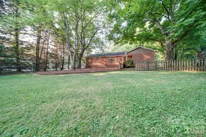 6700 Castlegate Drive, Charlotte, NC 28226 - Photo 5