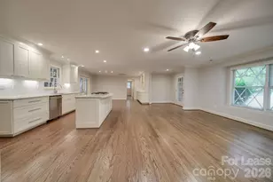 6700 Castlegate Dr, Charlotte, NC 28226 - Photo 9