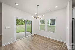 6220 Barcelona Wy, Charlotte, NC 28214 - Photo 7