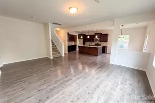 5627 Barclay Ct, Fort Mill, SC 29707 - Photo 3