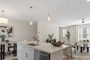 1104 Wonder Wy, Charlotte, NC 28208 - Photo 5