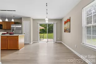 1610 Elk Creek Ct, Charlotte, NC 28214 - Photo 9