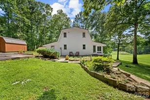 371 Patton Valley Dr, Nebo, NC 28761 - Photo 1
