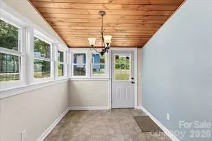 136 W Wilhemenia St, Marion, NC 28752 - Photo 19