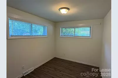 544 Blendwood Drive, Charlotte, NC 28215 - Photo 7