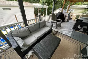 110 Pier Ave, New London, NC 28127 - Photo 23