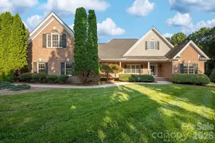 1851 29th Ave Pl NE, Hickory, NC 28601 - Photo 1