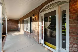 1851 29th Ave Pl NE, Hickory, NC 28601 - Photo 3