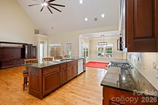 1851 29th Ave Pl NE, Hickory, NC 28601 - Photo 9