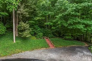 121 Stonecrest Dr, Asheville, NC 28803 - Photo 35