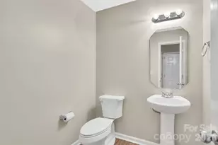 8500 4 Sisters Ln, Charlotte, NC 28215 - Photo 13