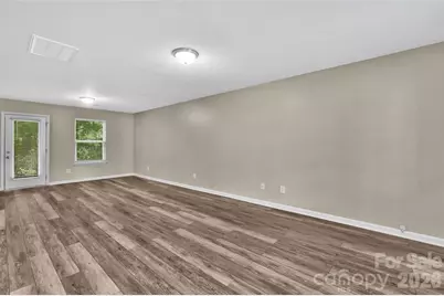 8500 Four Sisters Lane, Charlotte, NC 28215 - Photo 7