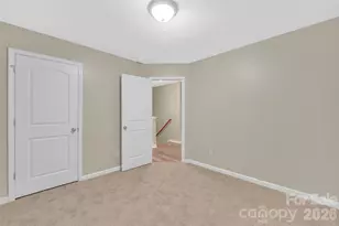 8500 4 Sisters Ln, Charlotte, NC 28215 - Photo 17