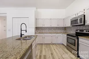 9501 Constitution Hall Dr, Charlotte, NC 28277 - Photo 17