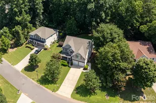 924 Autumn Glen Ct, Clover, SC 29710 - Photo 3