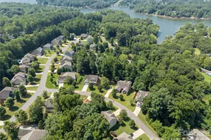 924 Autumn Glen Ct, Clover, SC 29710 - Photo 7