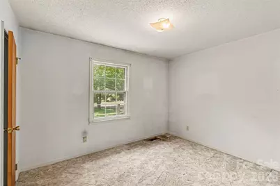 821 Ferrell Avenue, Charlotte, NC 28216 - Photo 21