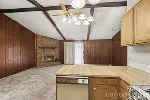 821 Ferrell Ave, Charlotte, NC 28216 - Photo 17