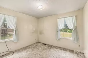 821 Ferrell Ave, Charlotte, NC 28216 - Photo 25