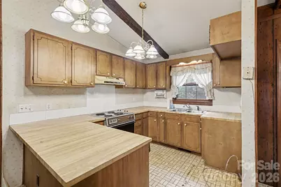 821 Ferrell Avenue, Charlotte, NC 28216 - Photo 15