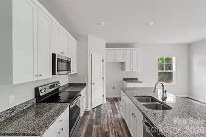 5146 Mark Drive NE, Hickory, NC 28601 - Photo 3