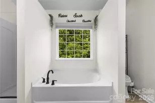 6600 Hermsley Rd, Charlotte, NC 28278 - Photo 21