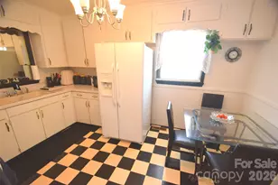 531 Seneca Pl, Charlotte, NC 28210 - Photo 9