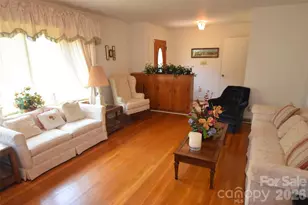 531 Seneca Pl, Charlotte, NC 28210 - Photo 3