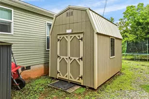 395 Old US 19 23 Hwy, Candler, NC 28715 - Photo 25