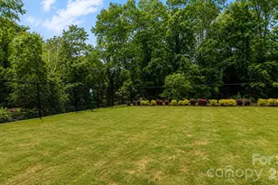 658 Uwharrie River Rd, Charlotte, NC 28211 - Photo 33