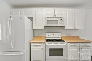 748 Chipmeadow Ln, York, SC 29745 - Photo 15